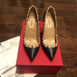 Valentino Rockstud Pumps Size 35.5
